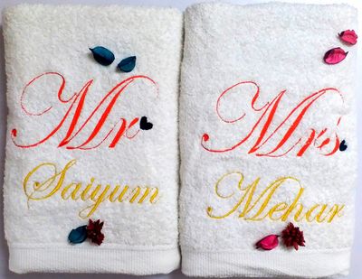 Fabric Mr and Mrs Personalized Bath Towels - Pack of 2
