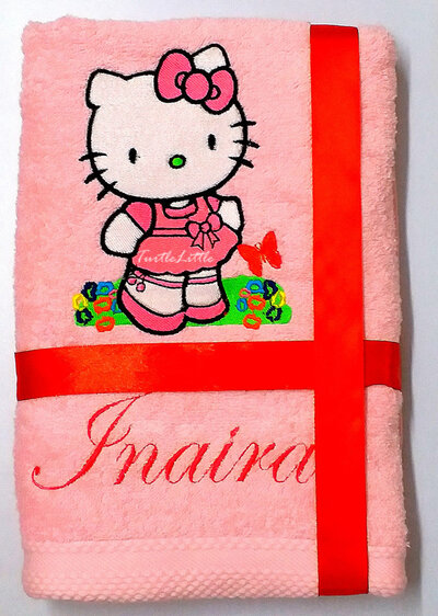 Hello Kitty Personalised Kids Bath Towel