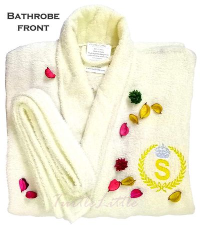 Personalized Queen Bee Bathrobe / with Name and Initials